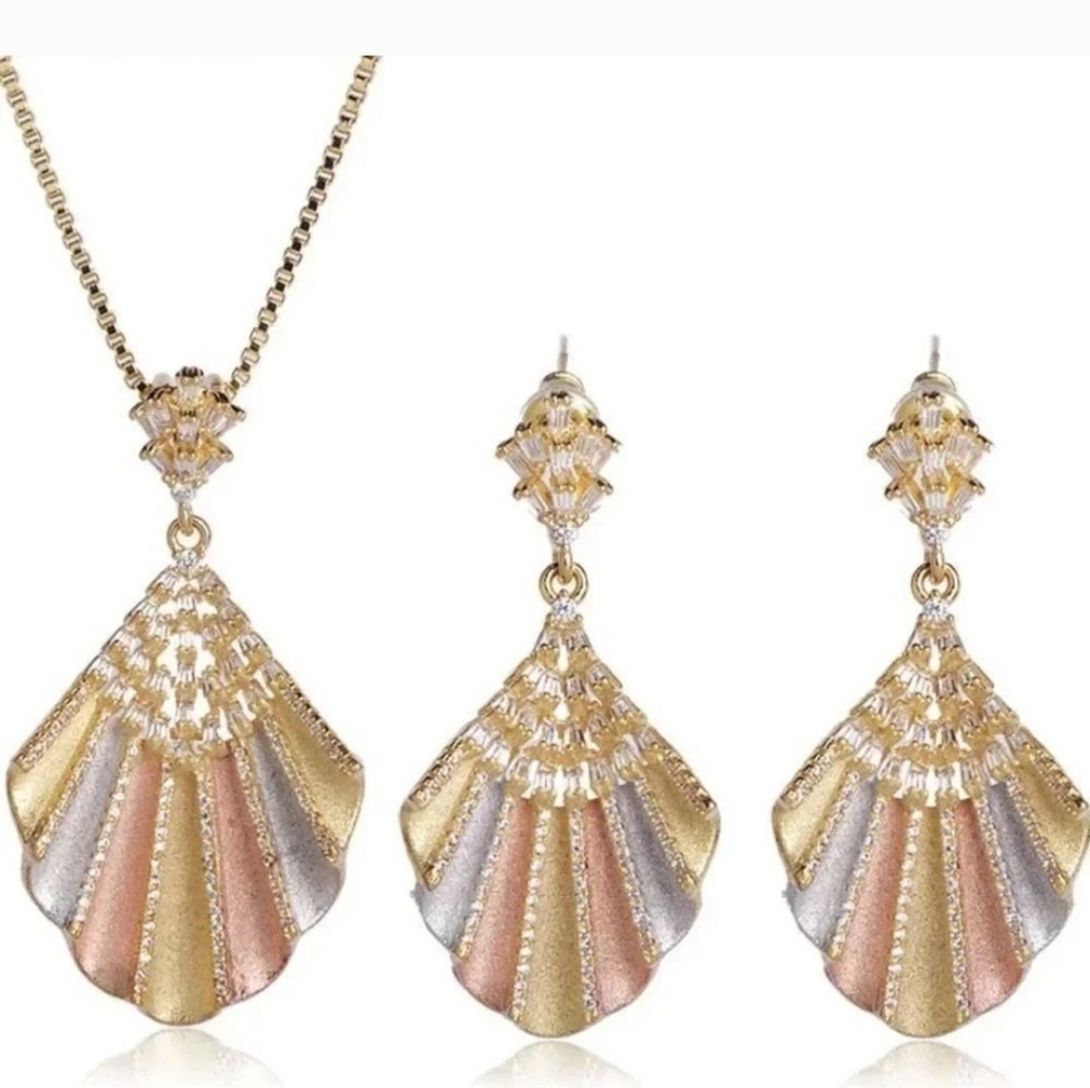 Three Tone Necklace and Earrings Set